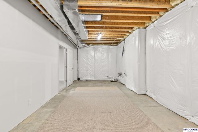 19479 Willow Circle, Gretna, NE 68028