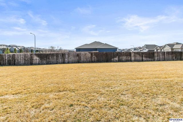 19479 Willow Circle, Gretna, NE 68028