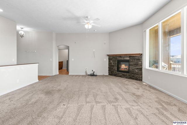 19479 Willow Circle, Gretna, NE 68028