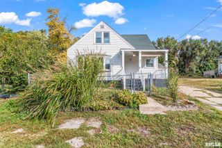 530 S LIVINGSTON Street, Springfield, IL 62703