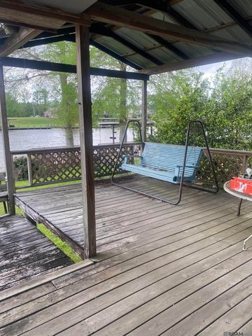 13553 Diversion Canal Rd, St Amant, LA 70774