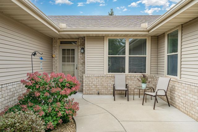 15017 Everleigh Circle, Rosemount, MN 55068