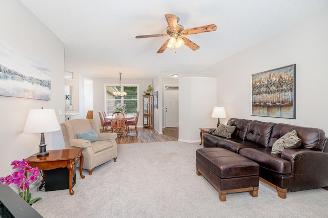 15017 Everleigh Circle, Rosemount, MN 55068