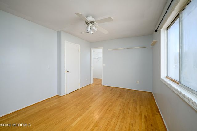 25 Rambling Meadow Court, Tinton Falls, NJ 07724