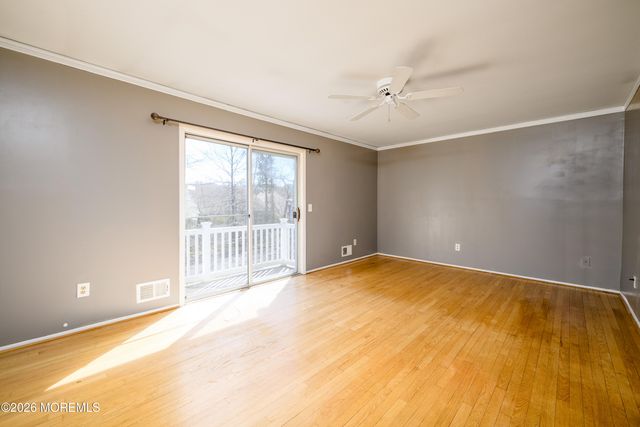 25 Rambling Meadow Court, Tinton Falls, NJ 07724