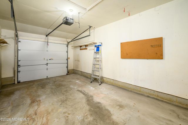 25 Rambling Meadow Court, Tinton Falls, NJ 07724