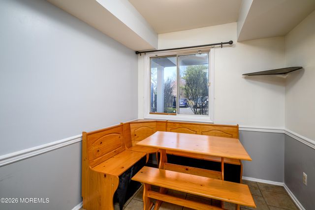 25 Rambling Meadow Court, Tinton Falls, NJ 07724