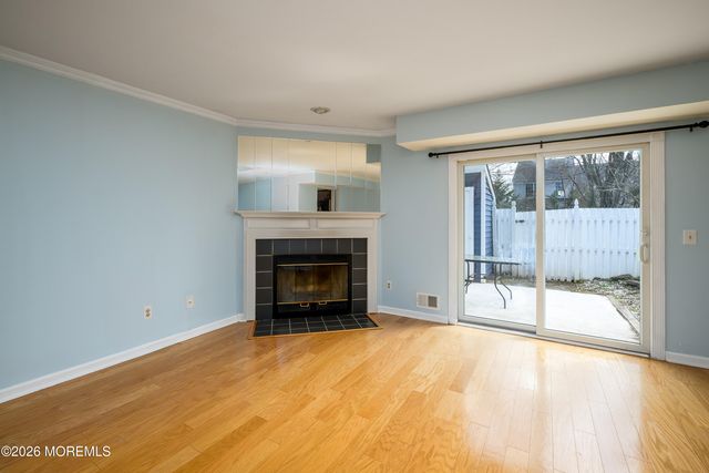 25 Rambling Meadow Court, Tinton Falls, NJ 07724