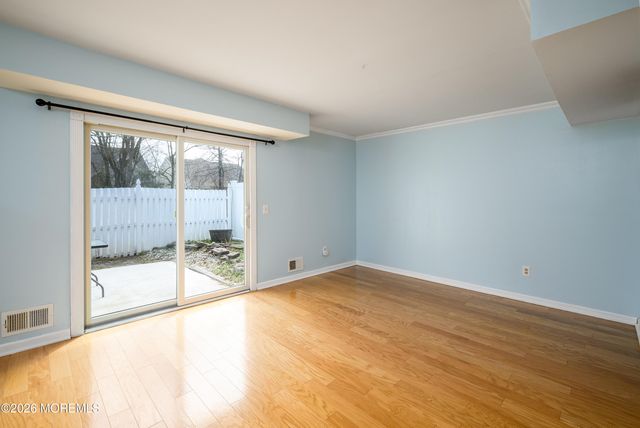 25 Rambling Meadow Court, Tinton Falls, NJ 07724