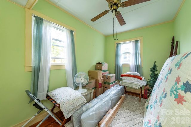 110 Enthoffer Street, Black Mountain, NC 28711