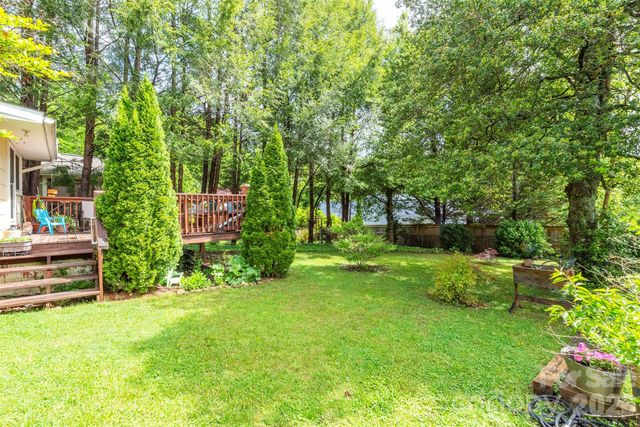 110 Enthoffer Street, Black Mountain, NC 28711