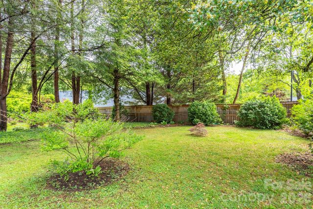 110 Enthoffer Street, Black Mountain, NC 28711