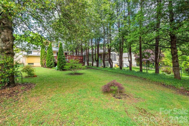 110 Enthoffer Street, Black Mountain, NC 28711