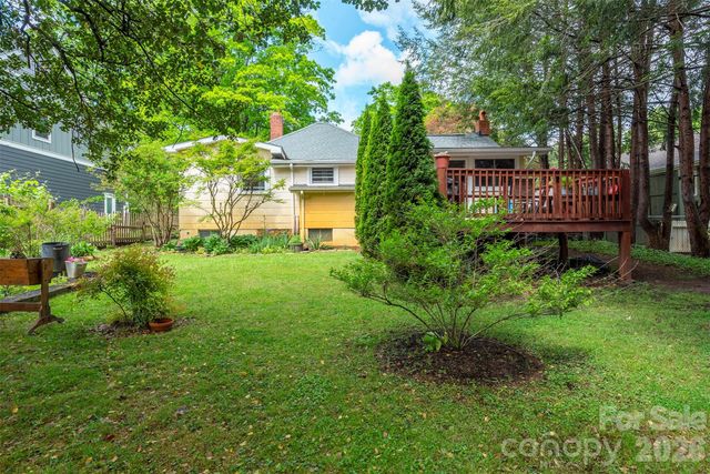 110 Enthoffer Street, Black Mountain, NC 28711