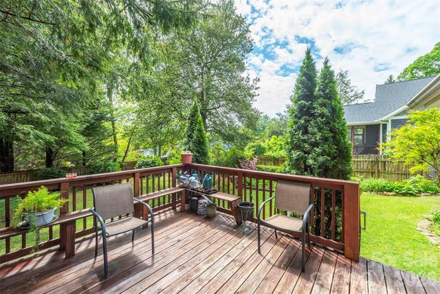 110 Enthoffer Street, Black Mountain, NC 28711