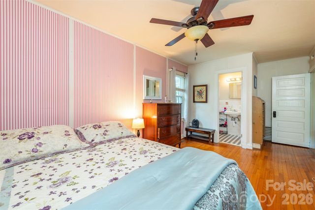 110 Enthoffer Street, Black Mountain, NC 28711