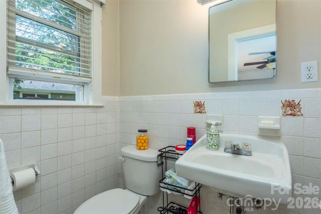 110 Enthoffer Street, Black Mountain, NC 28711