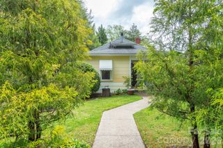 110 Enthoffer Street, Black Mountain, NC 28711
