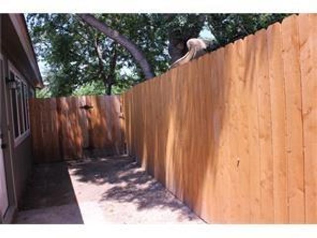 2302 Tern CIR B, Austin, TX 78744