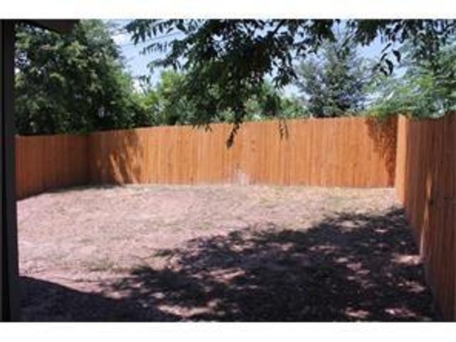 2302 Tern CIR B, Austin, TX 78744