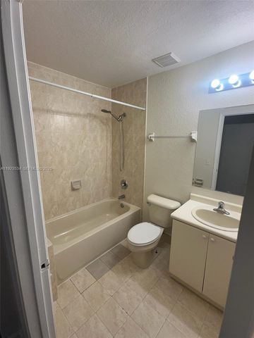 2505 SE 14th Ave 379, Homestead, FL 33035