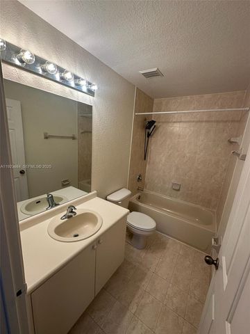 2505 SE 14th Ave 379, Homestead, FL 33035