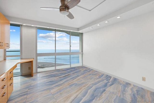 1820 Avenida Del Mundo 1504, Coronado, CA 92118