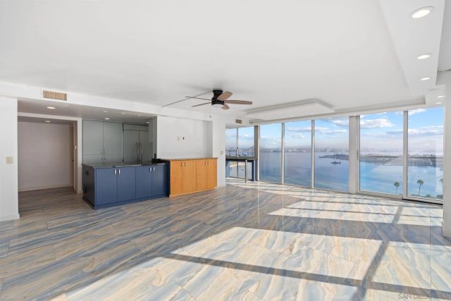 1820 Avenida Del Mundo 1504, Coronado, CA 92118