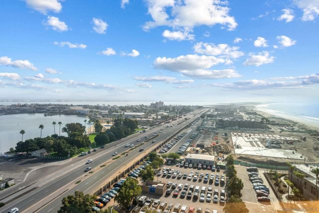 1820 Avenida Del Mundo 1504, Coronado, CA 92118