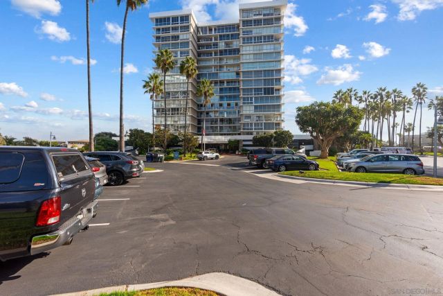 1820 Avenida Del Mundo 1504, Coronado, CA 92118