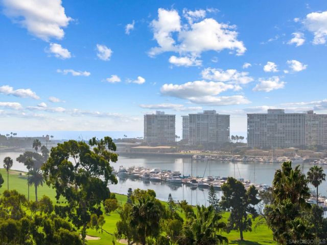 1820 Avenida Del Mundo 1504, Coronado, CA 92118