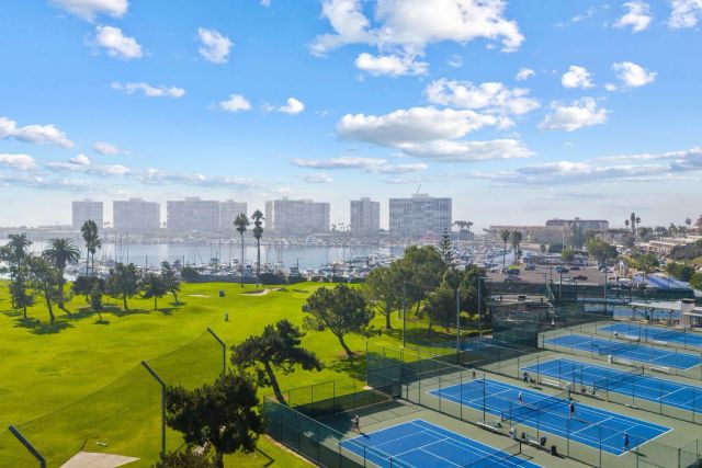 1820 Avenida Del Mundo 1504, Coronado, CA 92118