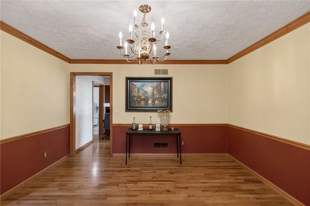 313 Blue Run Rd, Indiana Twp, PA 15024