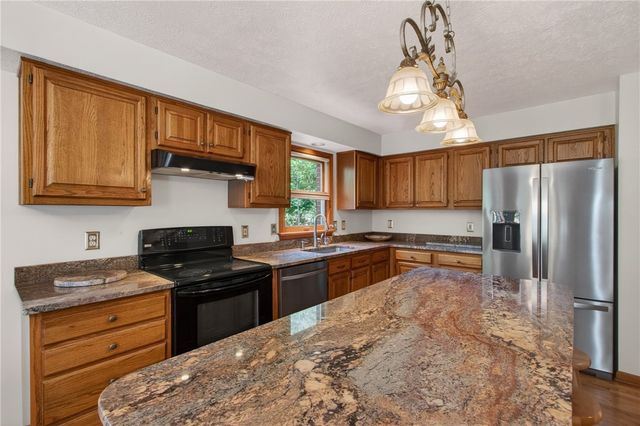 313 Blue Run Rd, Indiana Twp, PA 15024