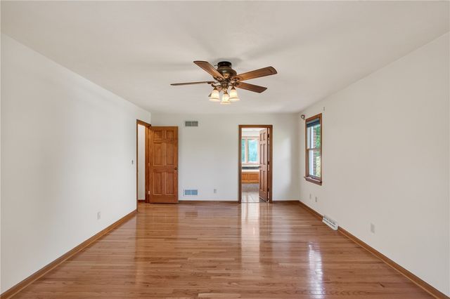 313 Blue Run Rd, Indiana Twp, PA 15024