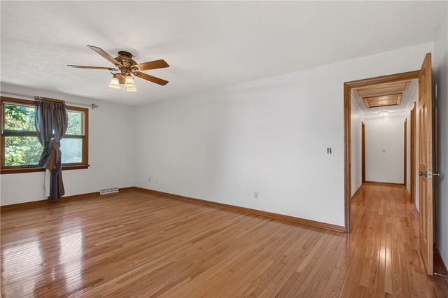 313 Blue Run Rd, Indiana Twp, PA 15024