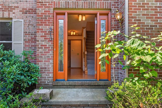 313 Blue Run Rd, Indiana Twp, PA 15024