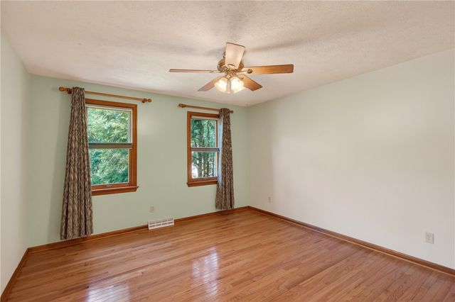 313 Blue Run Rd, Indiana Twp, PA 15024