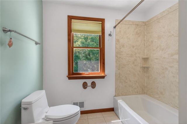 313 Blue Run Rd, Indiana Twp, PA 15024