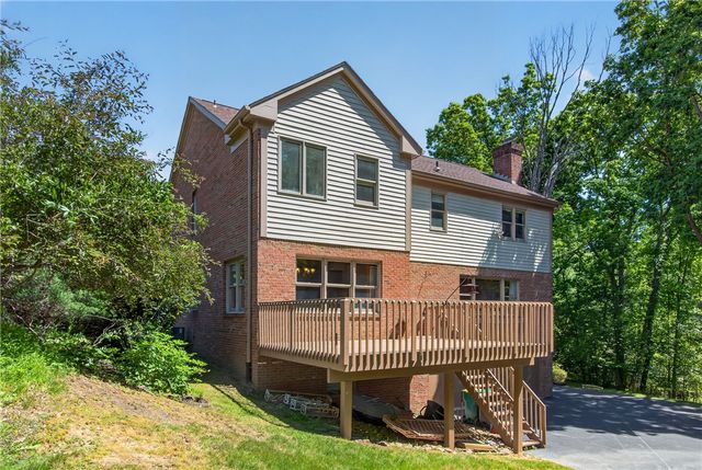 313 Blue Run Rd, Indiana Twp, PA 15024