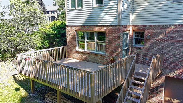 313 Blue Run Rd, Indiana Twp, PA 15024