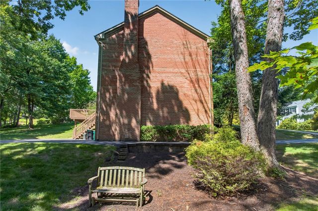 313 Blue Run Rd, Indiana Twp, PA 15024