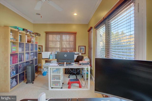 4 BAYBERRY RD, Carlisle, PA 17013