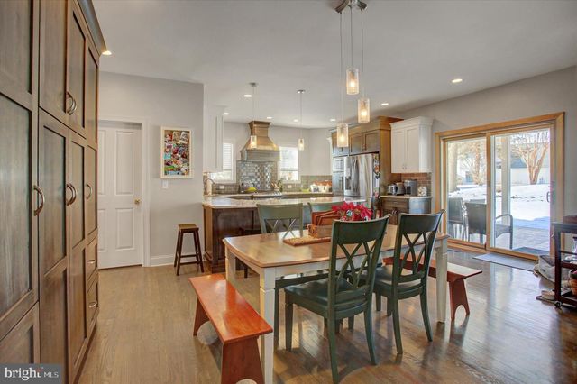 4 BAYBERRY RD, Carlisle, PA 17013