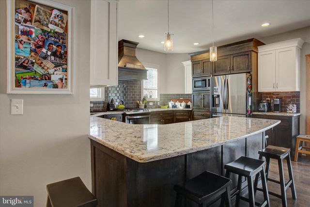 4 BAYBERRY RD, Carlisle, PA 17013