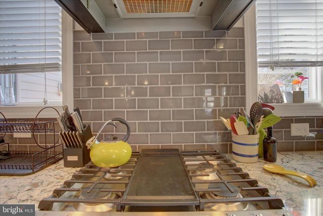 4 BAYBERRY RD, Carlisle, PA 17013