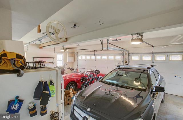 4 BAYBERRY RD, Carlisle, PA 17013