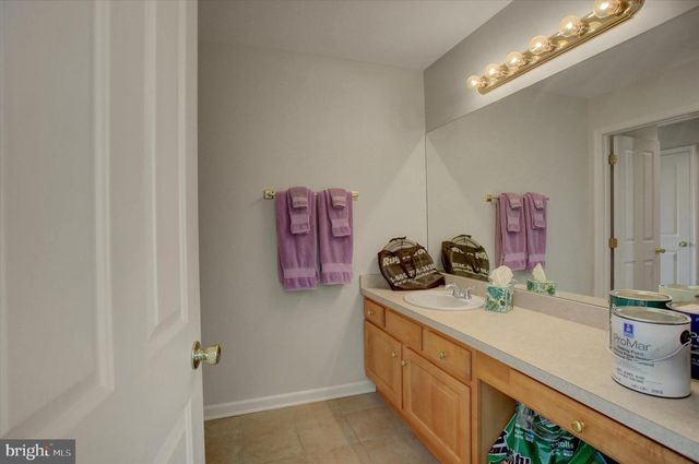 4 BAYBERRY RD, Carlisle, PA 17013