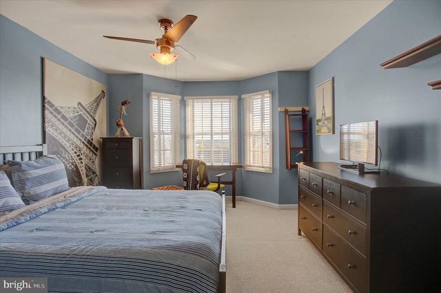 4 BAYBERRY RD, Carlisle, PA 17013