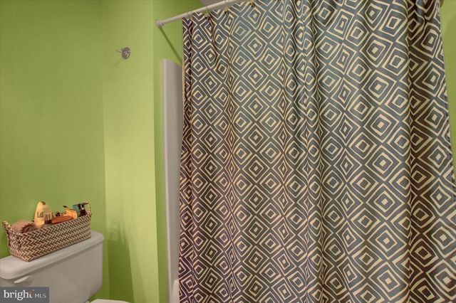 4 BAYBERRY RD, Carlisle, PA 17013